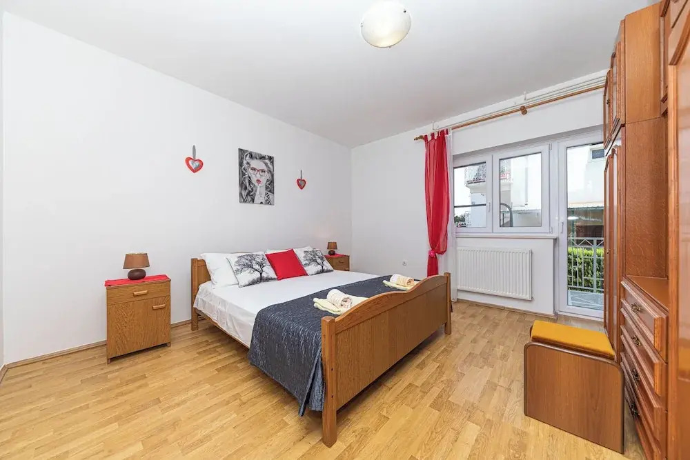 Apartment 3M