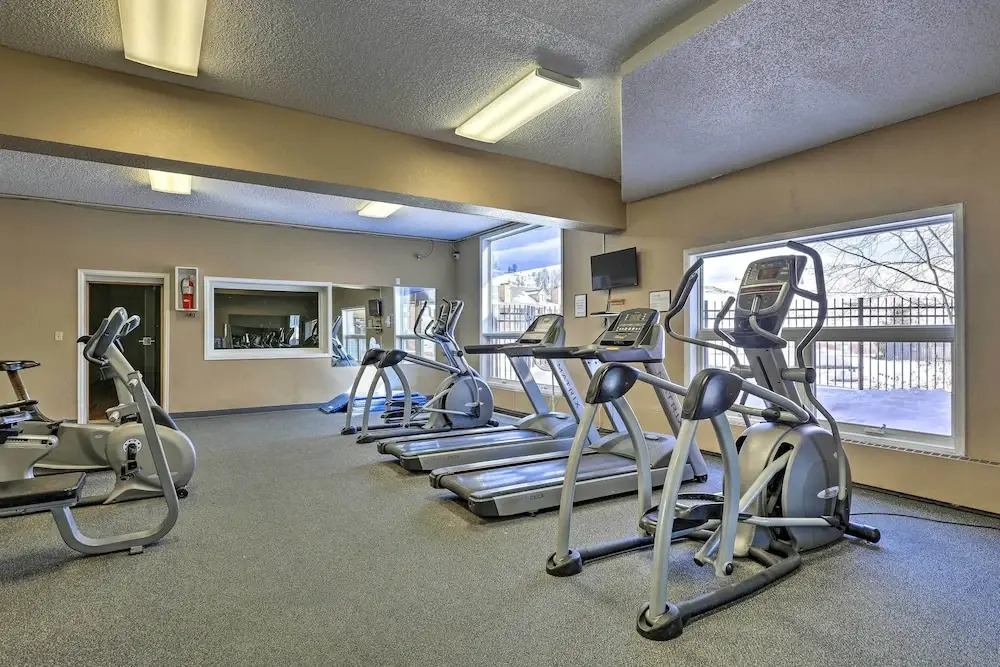 The Inn at Silver Creek Resort Retreat w/ Balcony!