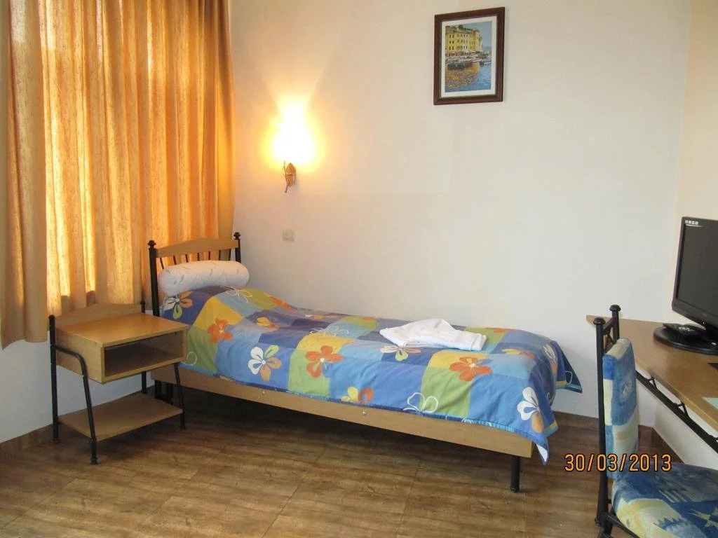 Central Family Hotel