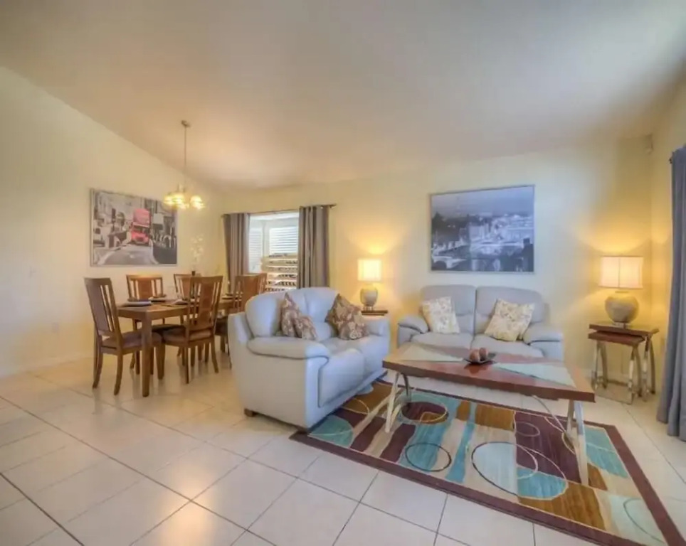 Ref 04 Superb 4 Bed Villa With Lake View Private Pool