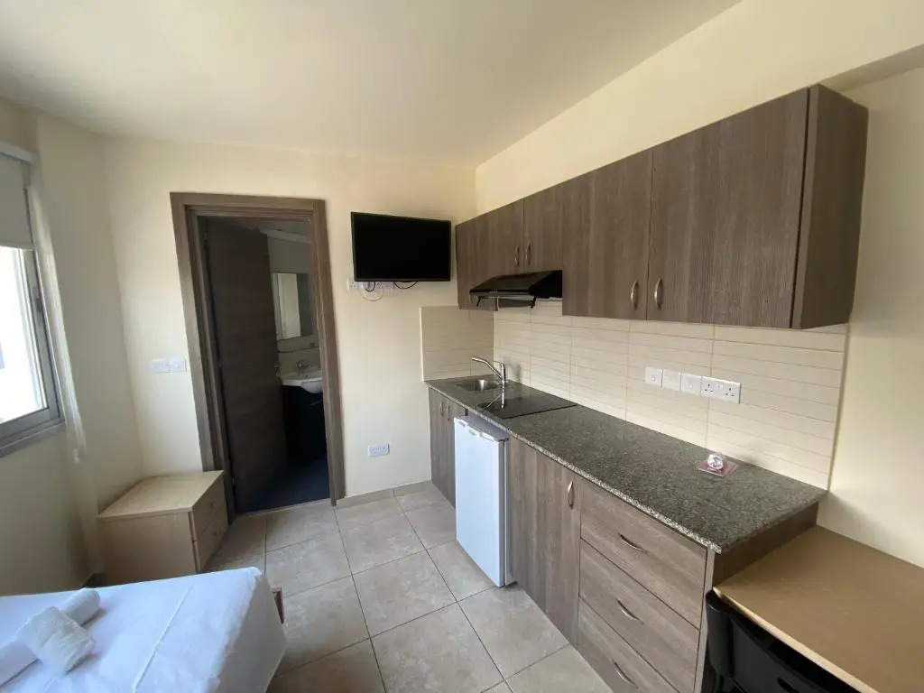 Modern studio in the historic center near beach