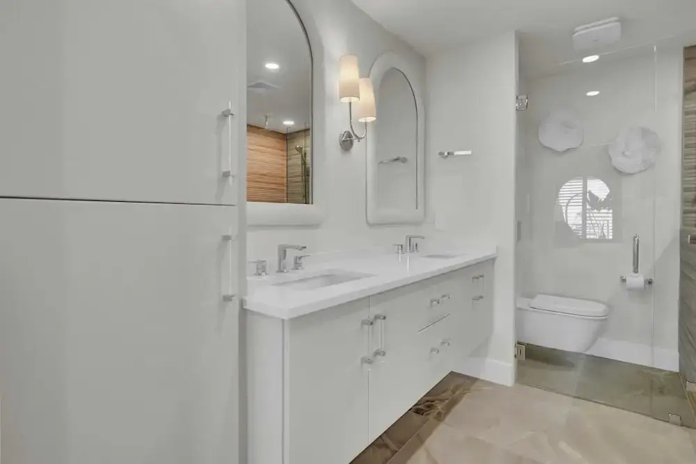 516 Seascape Oceanfront Condo With Pool Access in Wild Dunes