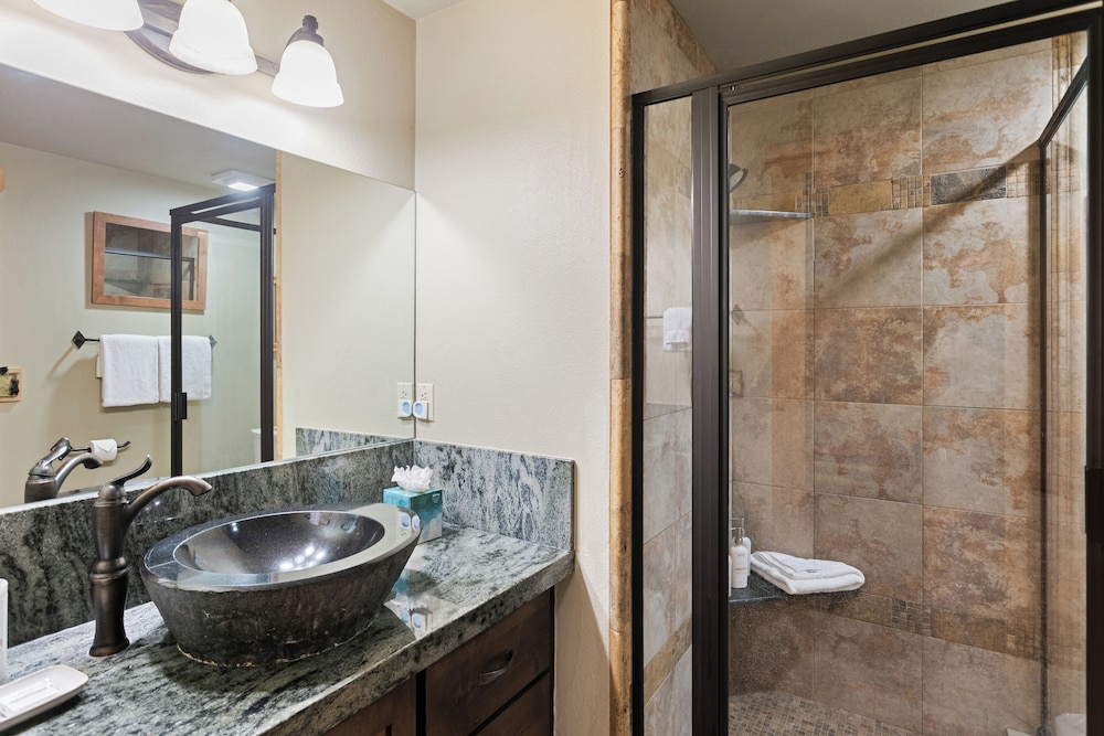 Deer Valley Condo Near Base Hot Tub