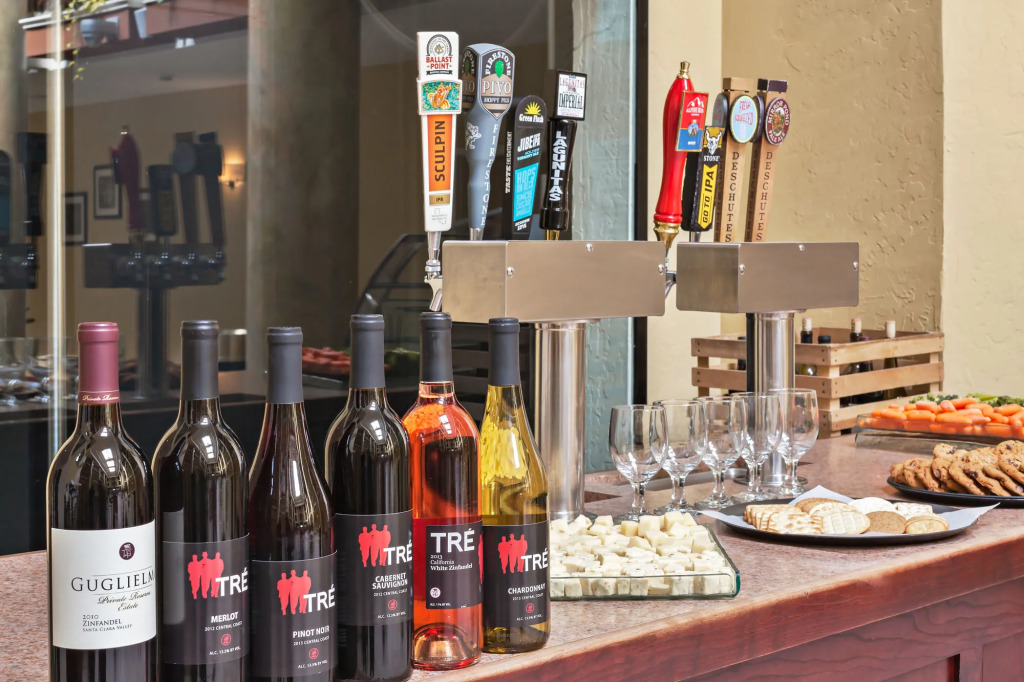 Holiday Inn Express Hotel & Suites San Jose-Morgan Hill by IHG
