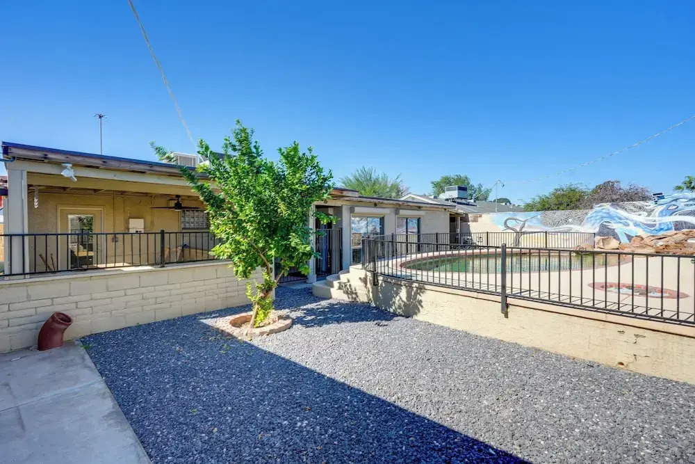 Private Pool & Patio! Home 8 Mi to Dtwn Phoenix