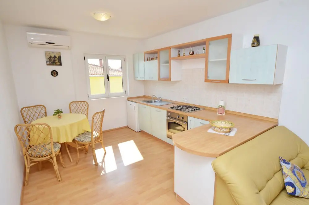 Kliska Apartment