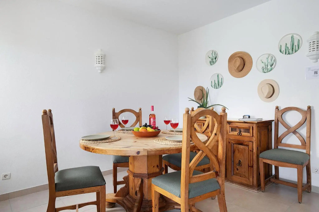 Carvoeiro -Spacious 2 bedroom appartment with pool - Monte Dourado