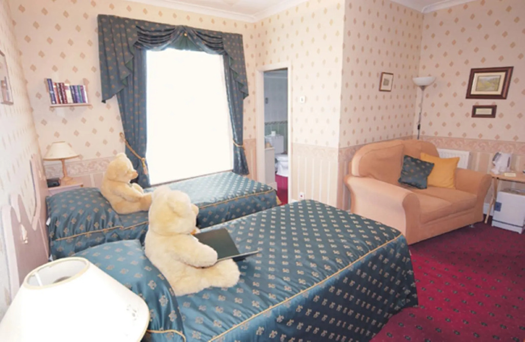 Buckinghams Hotel