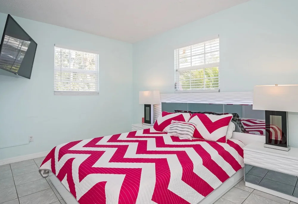 Fairweather Estate #3 - Three Bedroom Apartment