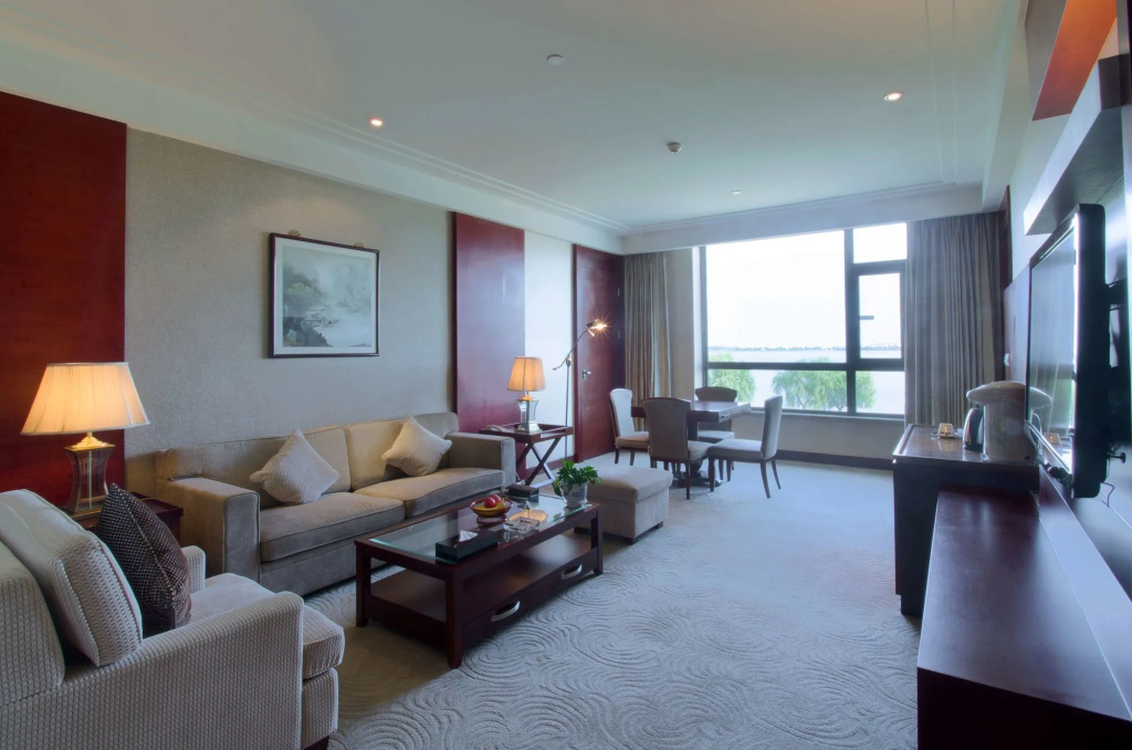 Suzhou Tongli Lakeview Hotel