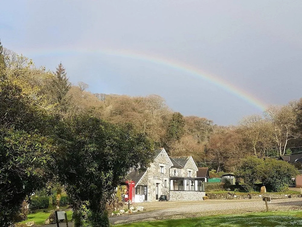 Rosecraddoc Manor - Lakeview