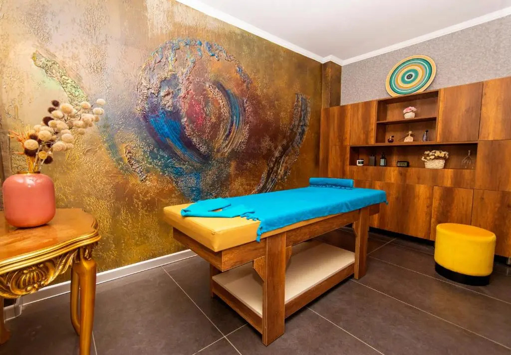 CONNECT THERMAL HOTEL