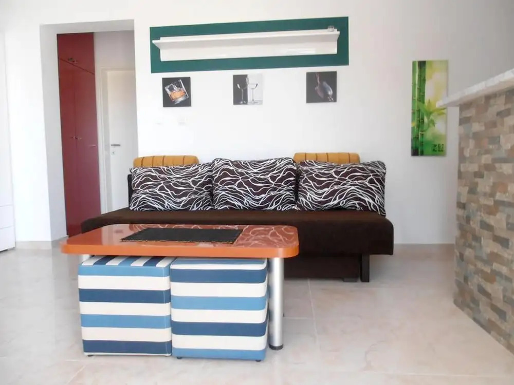 Apartment With one Bedroom in Nin, With Furnished Terrace and Wifi - Near the Beach