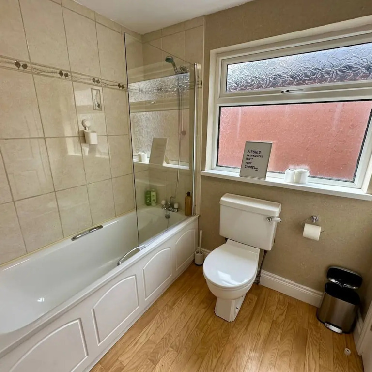 2br Ormeau Central in Belfast