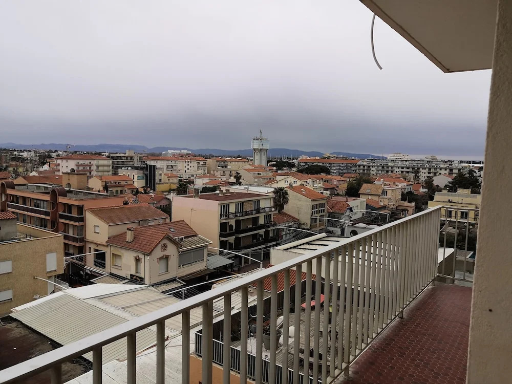 Appartement dans résidence front de mer