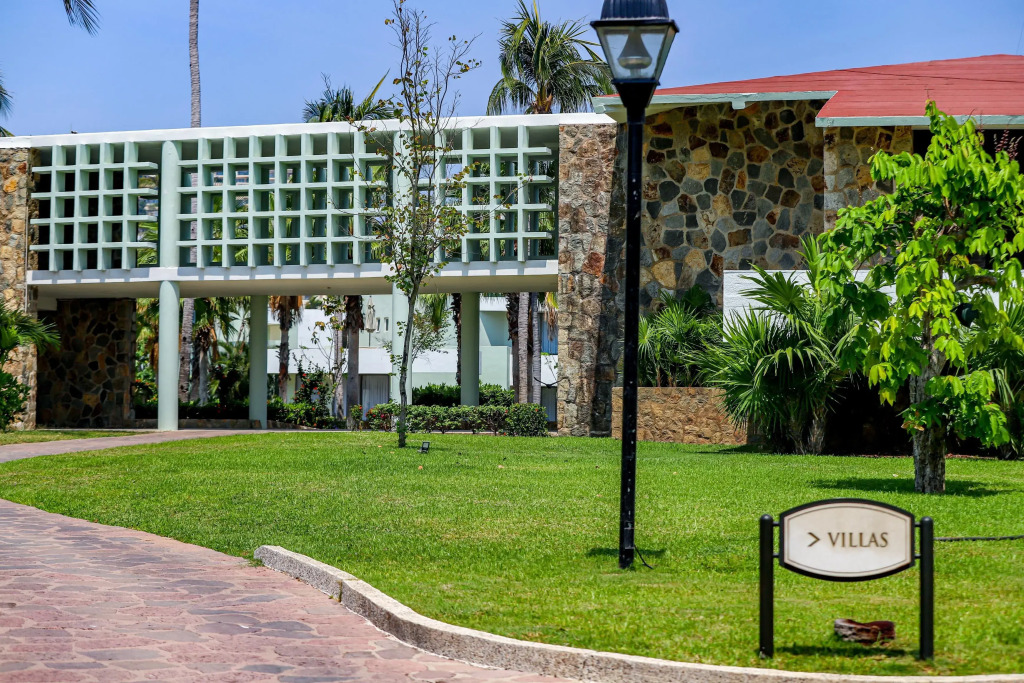 Pierre Mundo Imperial Riviera Diamante Acapulco