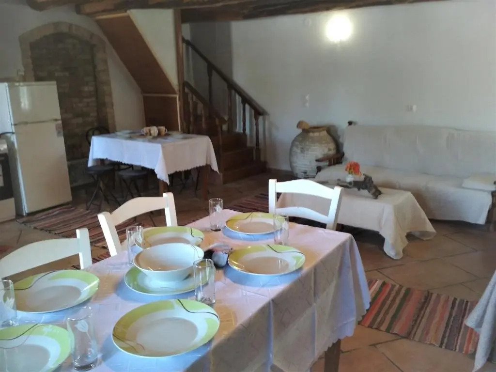 River House Maria