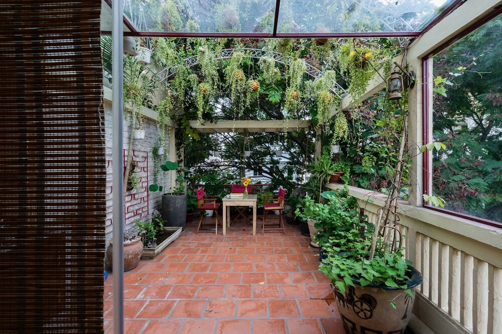 The Red House - Hostel