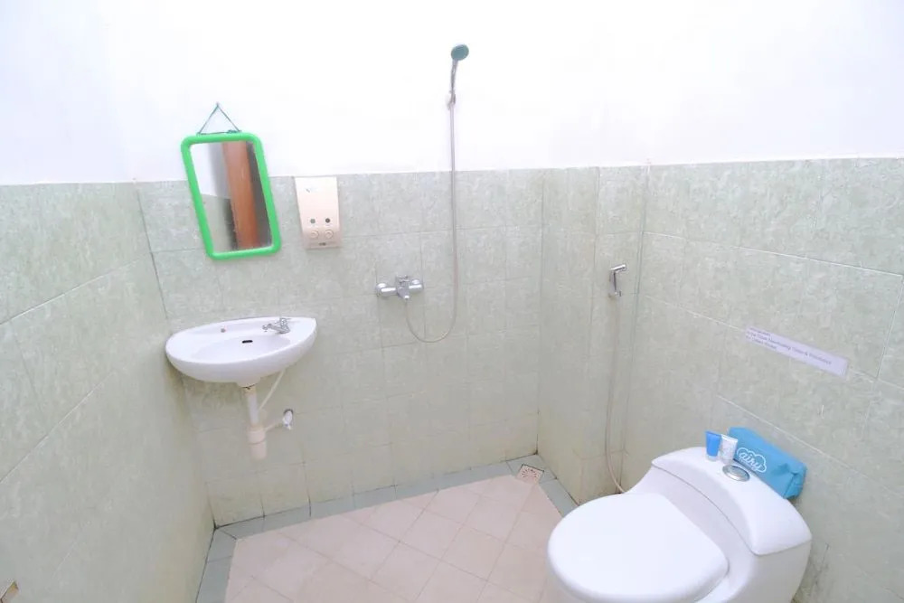 Airy Eco Bandara Adisutjipto Kenanga 3A Yogyakarta