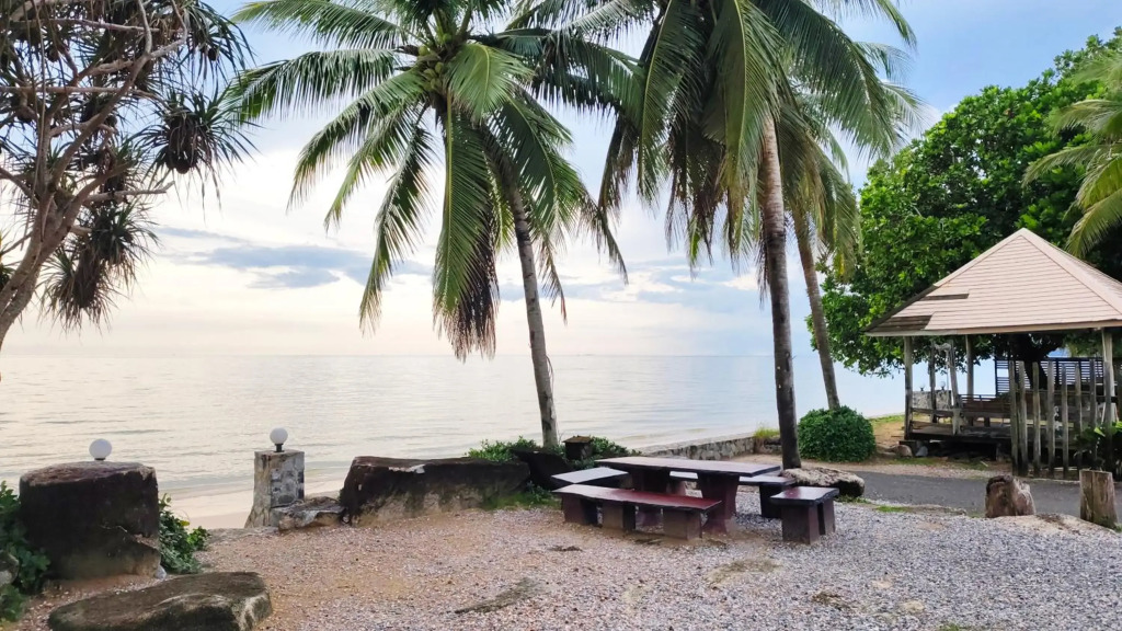 Baan Toom Village and Resort