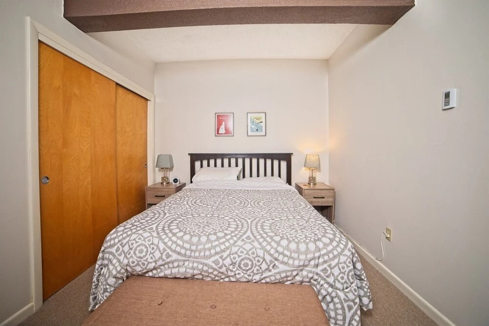 Experience a Classic New England Setting at This Waterville Estates Condo Located in the Heart of the White Mountains - Bv5e
