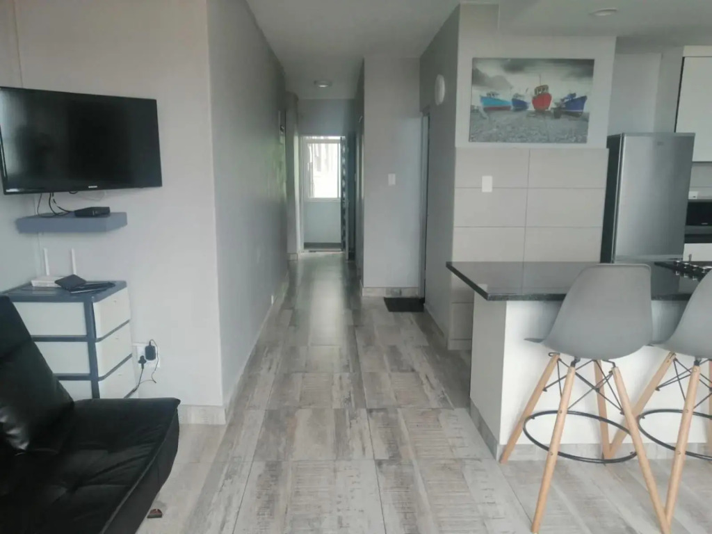 DURBAN BEACHFRONT - Tenbury 903