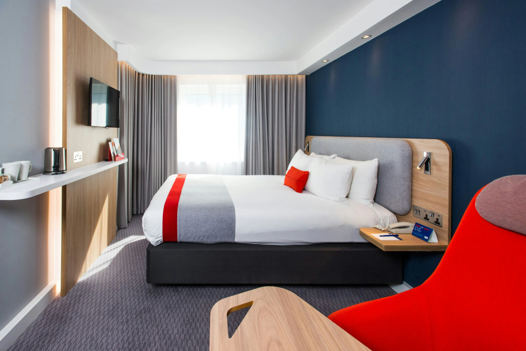 Holiday Inn Express London - Wimbledon South by IHG