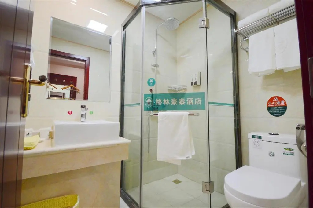 GreenTree Inn JiangSu XuZhou KuangDa HuaiTa East Gate Express Hotel