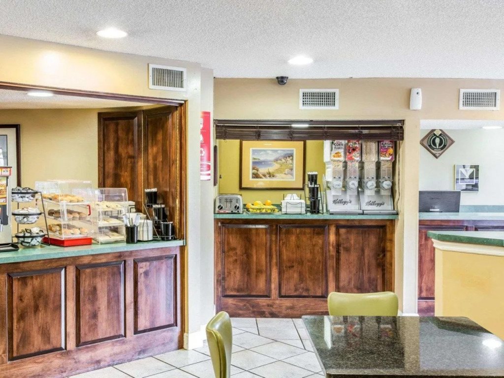 SureStay Hotel by Best Western Brunswick