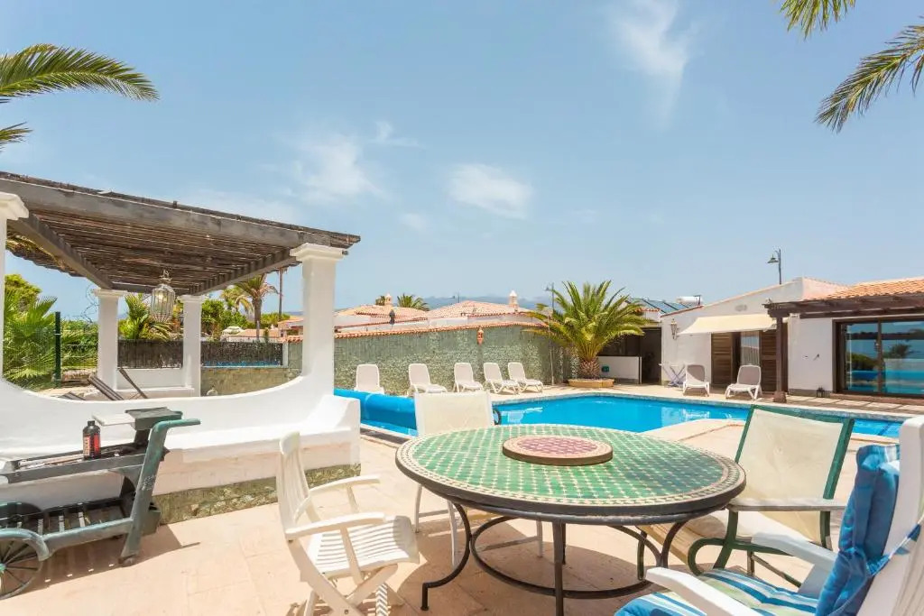 1327 La Quinta Heights
