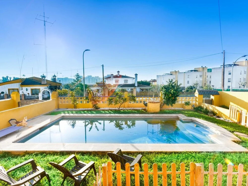 Apartment With 4 Bedrooms in Rincón de la Victoria, With Private Pool, Enclosed Garden and Wifi