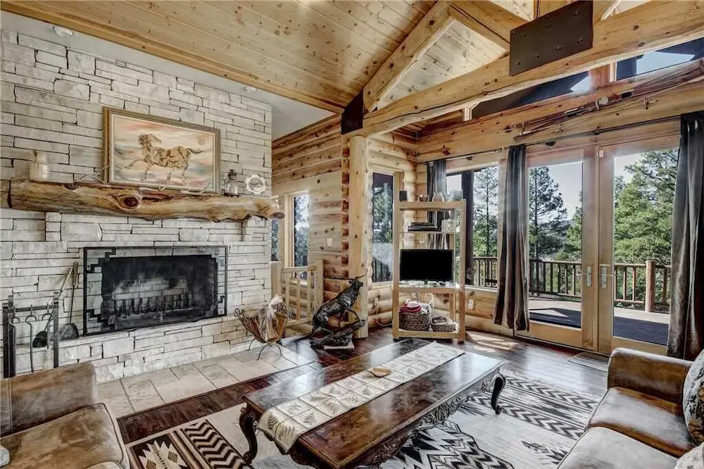 Blue Lake Lodge - Seven Bedroom Cabin with Hot Tub