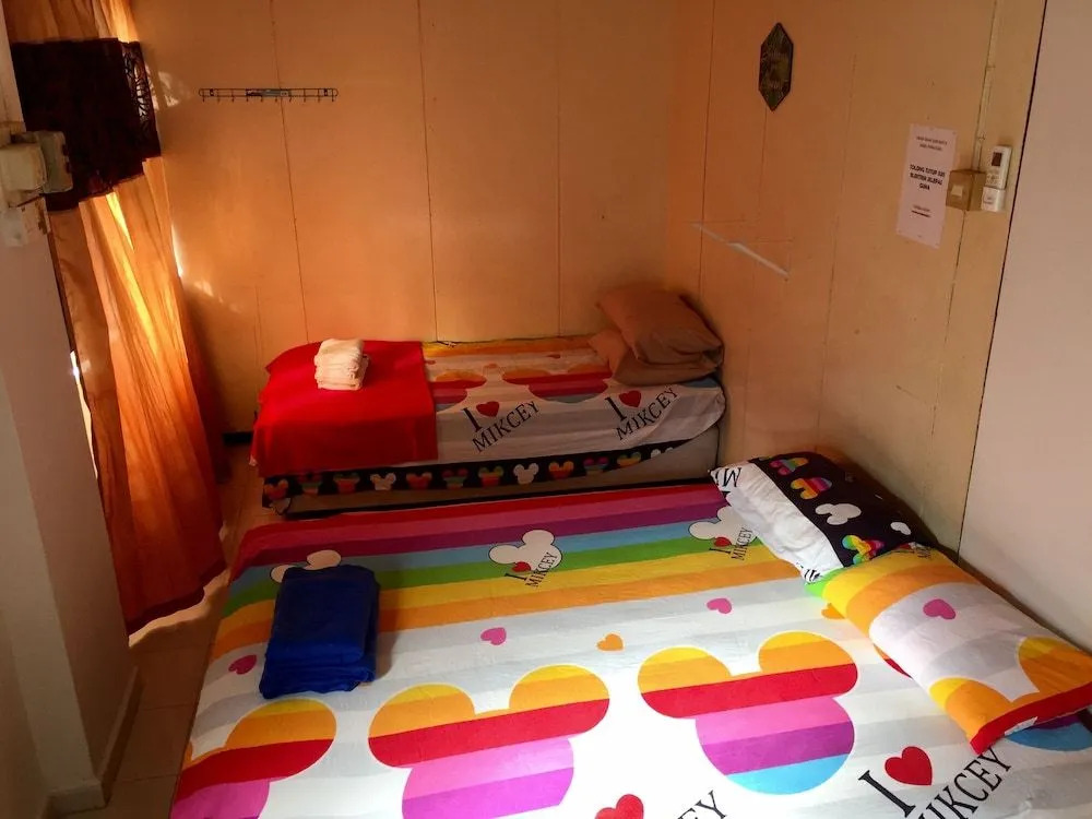 Pesona Backpackers Inn