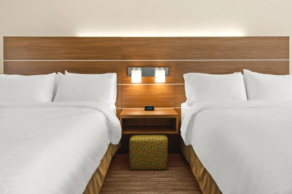 Holiday Inn Express & Suites Suisun City by IHG