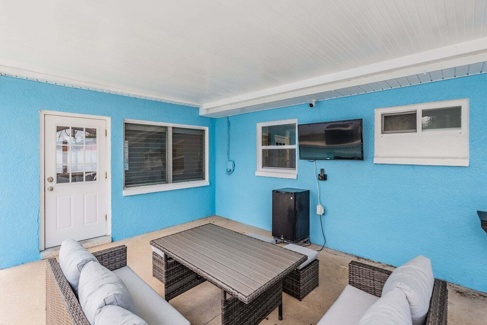 3442 Azalea Pl