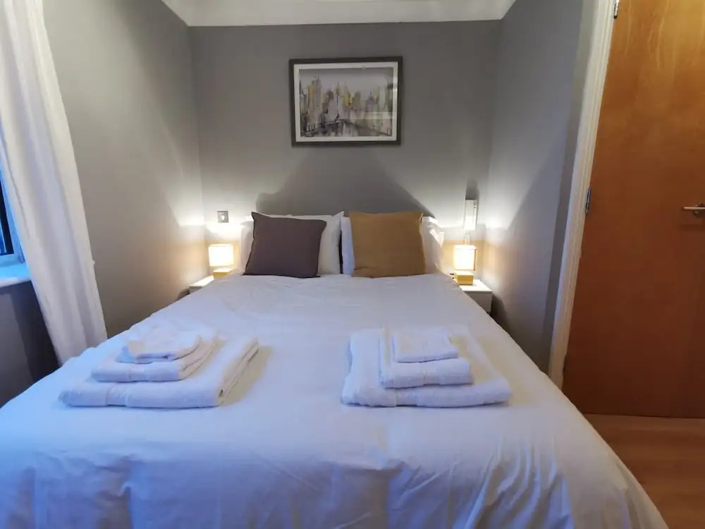 The Qube Apartments Sleeps 6 Parking
