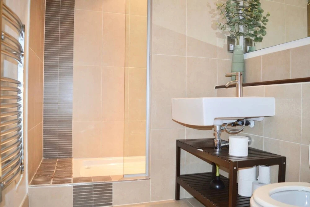 Comfortable 2 Bedroom Apartment in Manchester