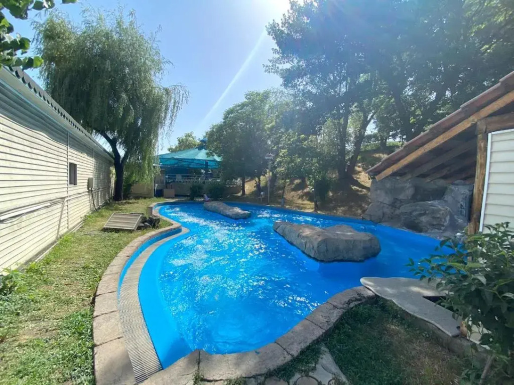 Valensia Hotel And Resort