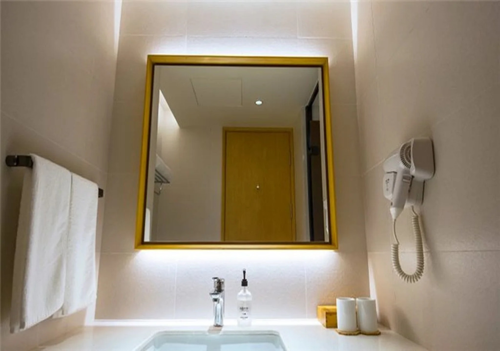JI Hotel Shanghai Changfeng Park
