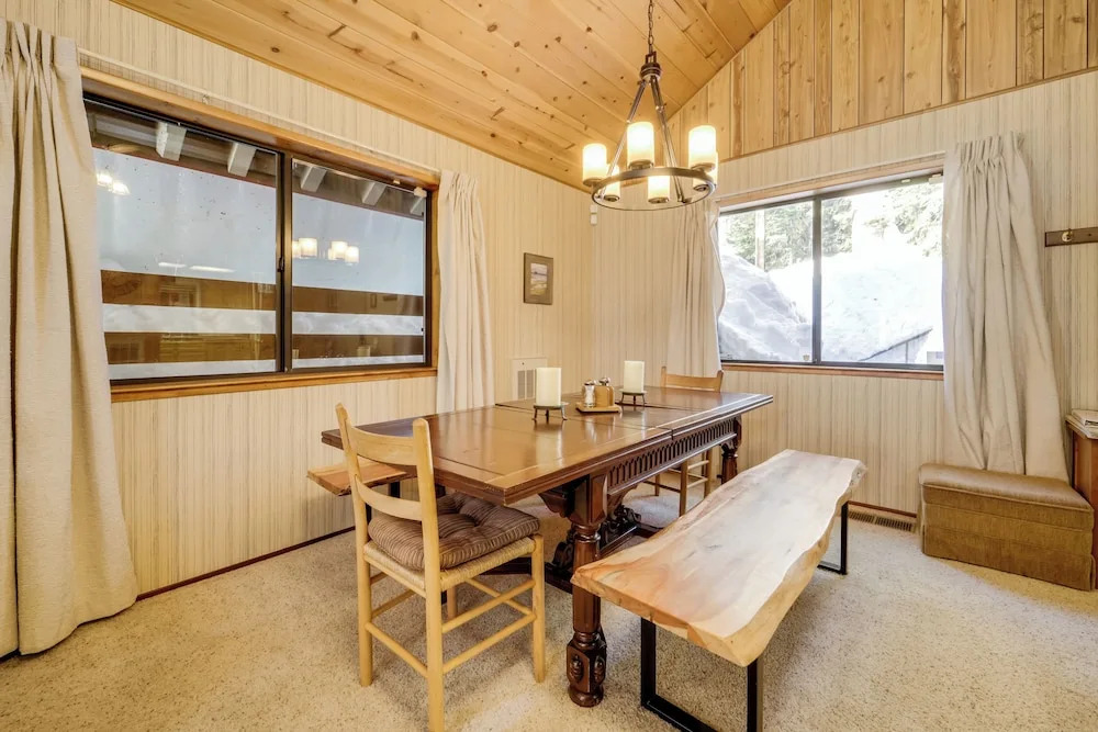 6 Mi to Sugar Bowl Resort: Soda Springs Cabin