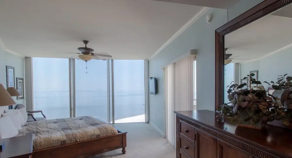 Sea Breeze-Sea Breeze 1007 Penthouse
