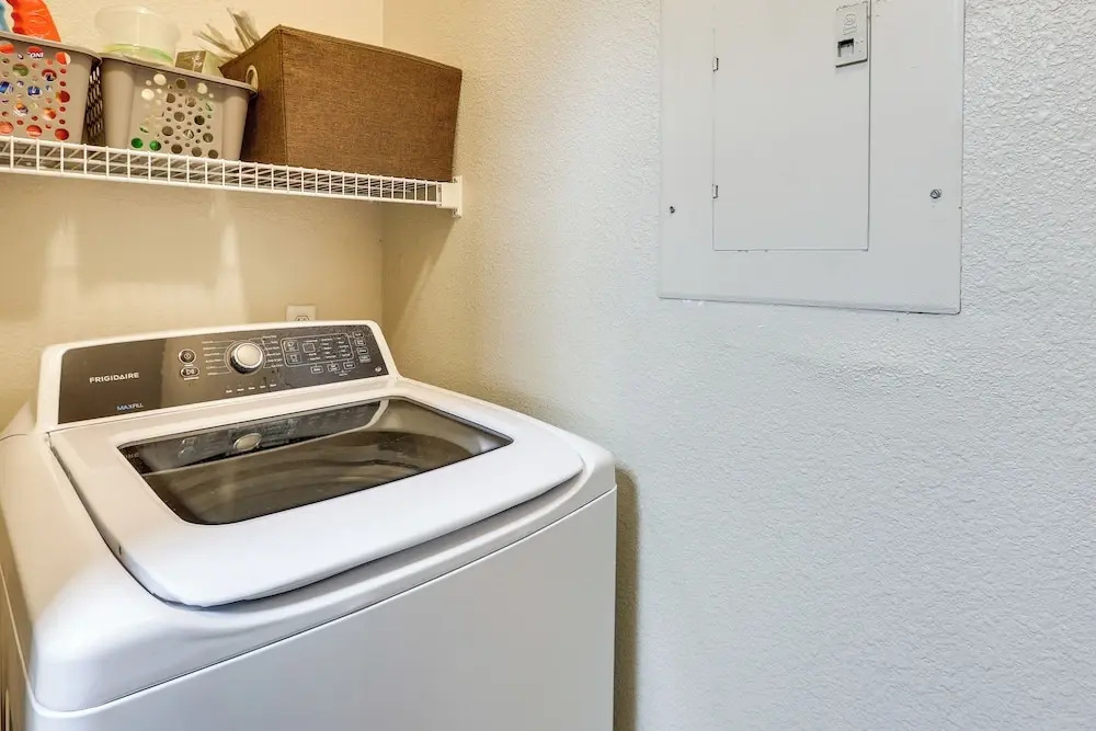 Walk to Papago Park: Central Phoenix Condo