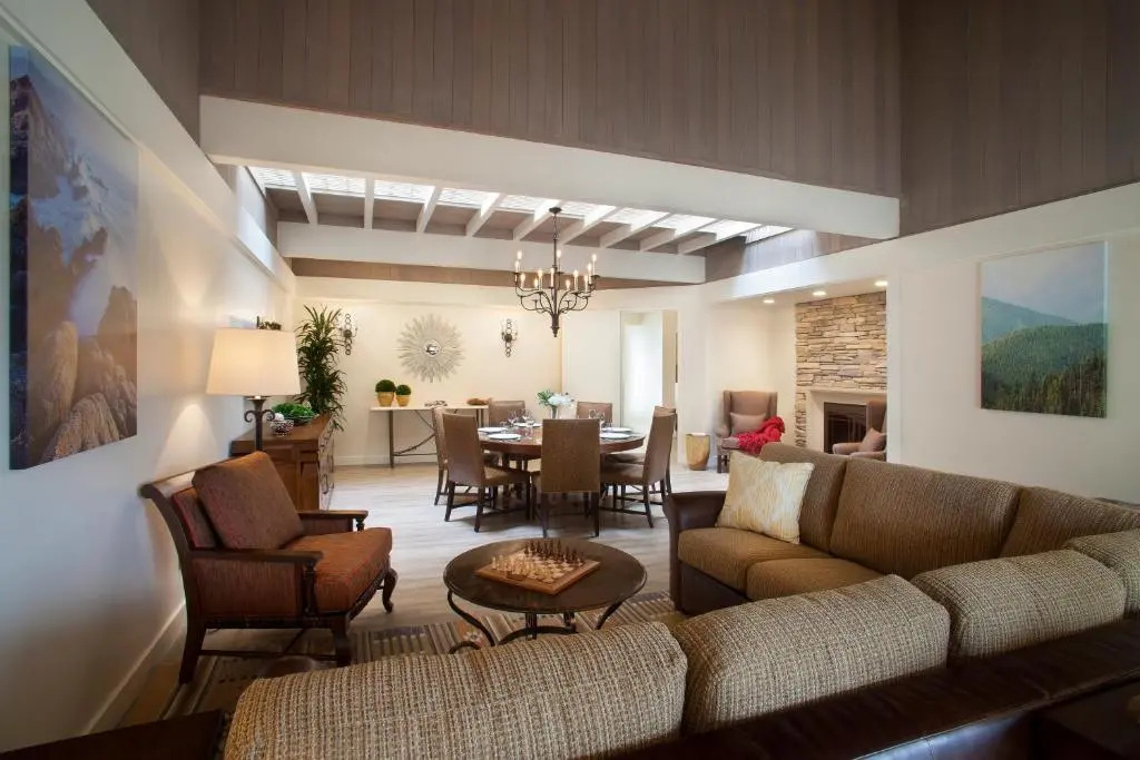 The Quail Lodge