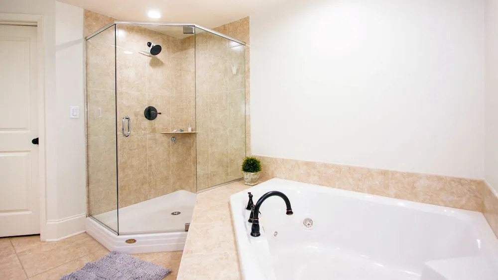 Breathtaking Bay Views. - Unit Crb0606