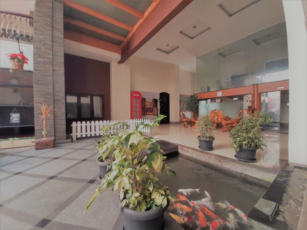 The Palais Dago Hotel