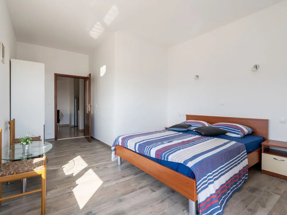 Simplistic Villa in Podstrana with Patio near Adriatic Sea
