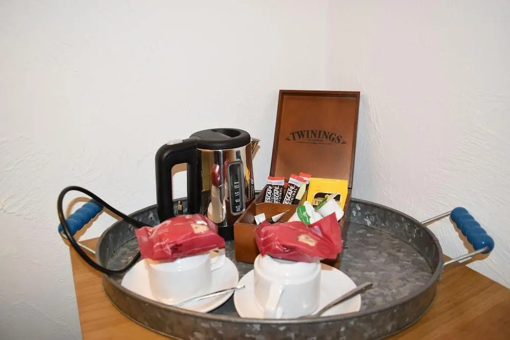 Three Horseshoes Country Inn