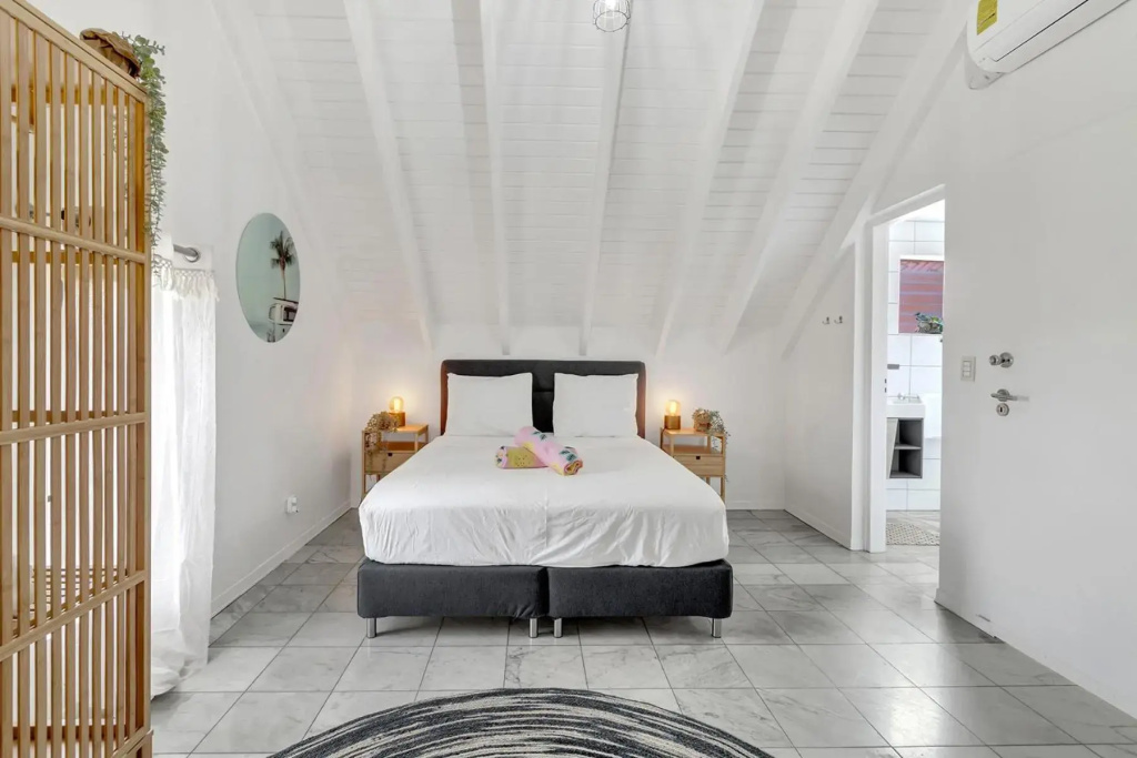 Caribbean Court Apartment Djòdjò