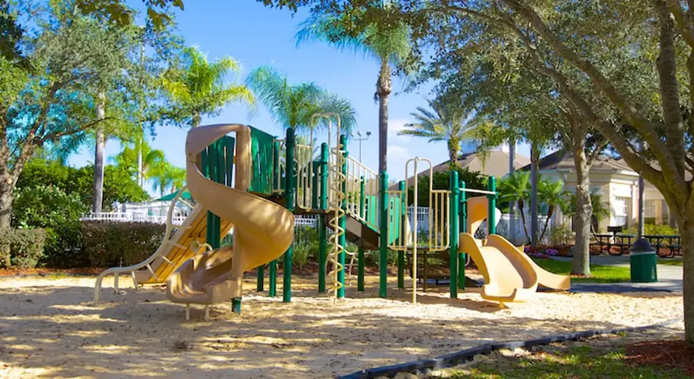 Windsor Palms 8102 - 104