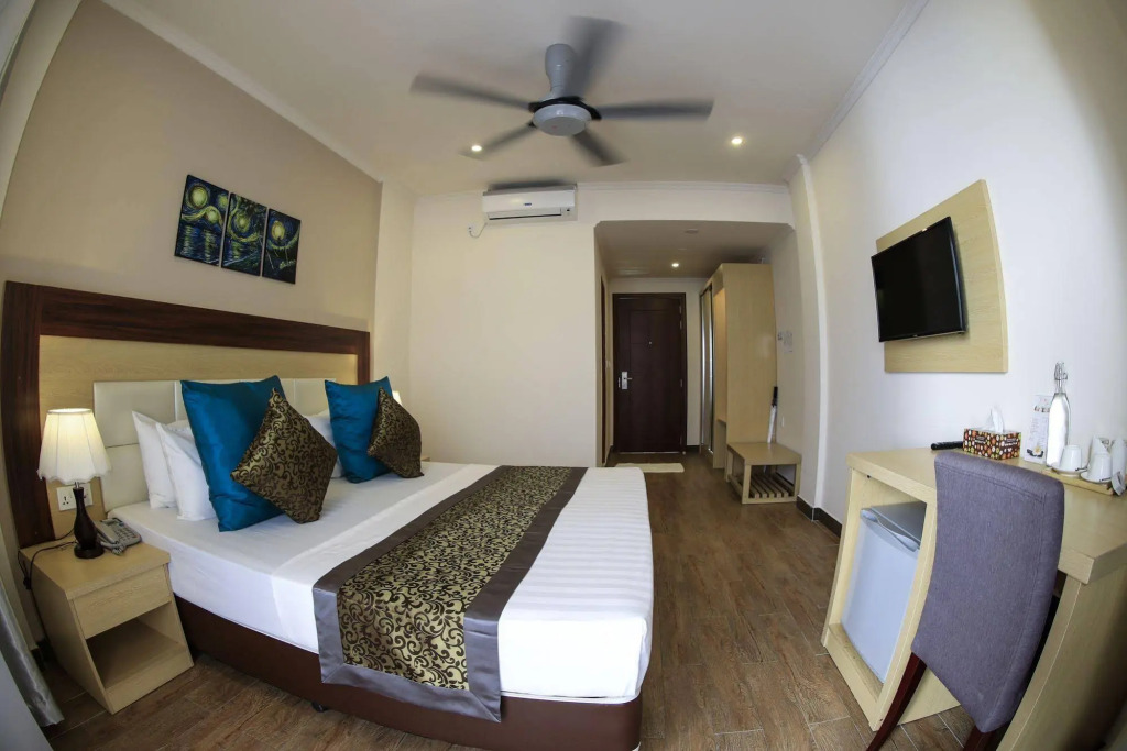 Triton Beach Hotel & Spa